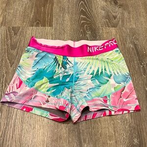 Nike pros multicolored dri-fit size extra large